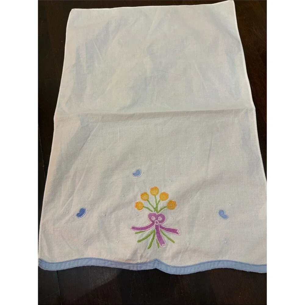 Embroidered Floral Bouquet Guest Towels